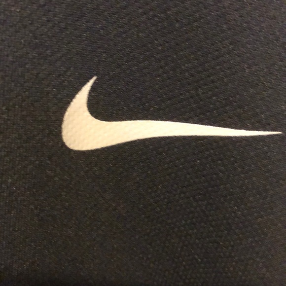 Nike dri fit long sleeve - Picture 3 of 3